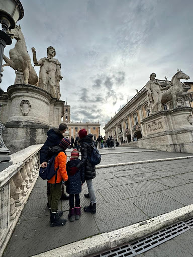 Review image by Roberto Cesarini